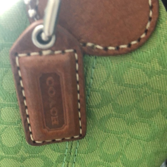Coach lime green pouchette bag canvas CC signature print leather brown strap - Picture 3 of 6